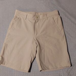 Under Armour Men's Tan Golf  Shorts